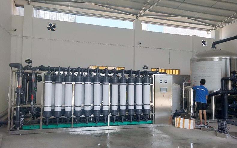 100噸<a href=http://www.leeb17.com.cn/clsb/ target=_blank class=infotextkey>超濾設(shè)備</a>