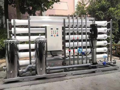 一體化凈水設(shè)備為什么要反沖洗?